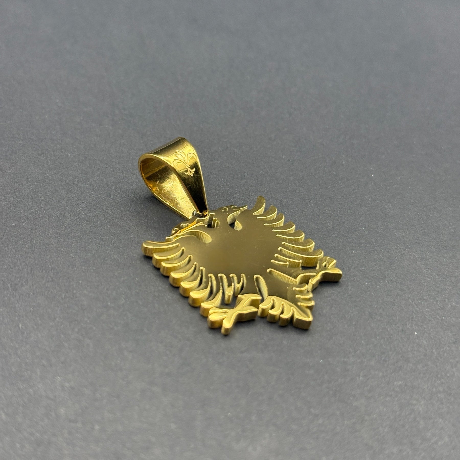 L&T Albanien Shqiptar Adler 2.0 Anhänger aus Edelstahl zusätzlich 24 Karat Goldschicht vergoldet