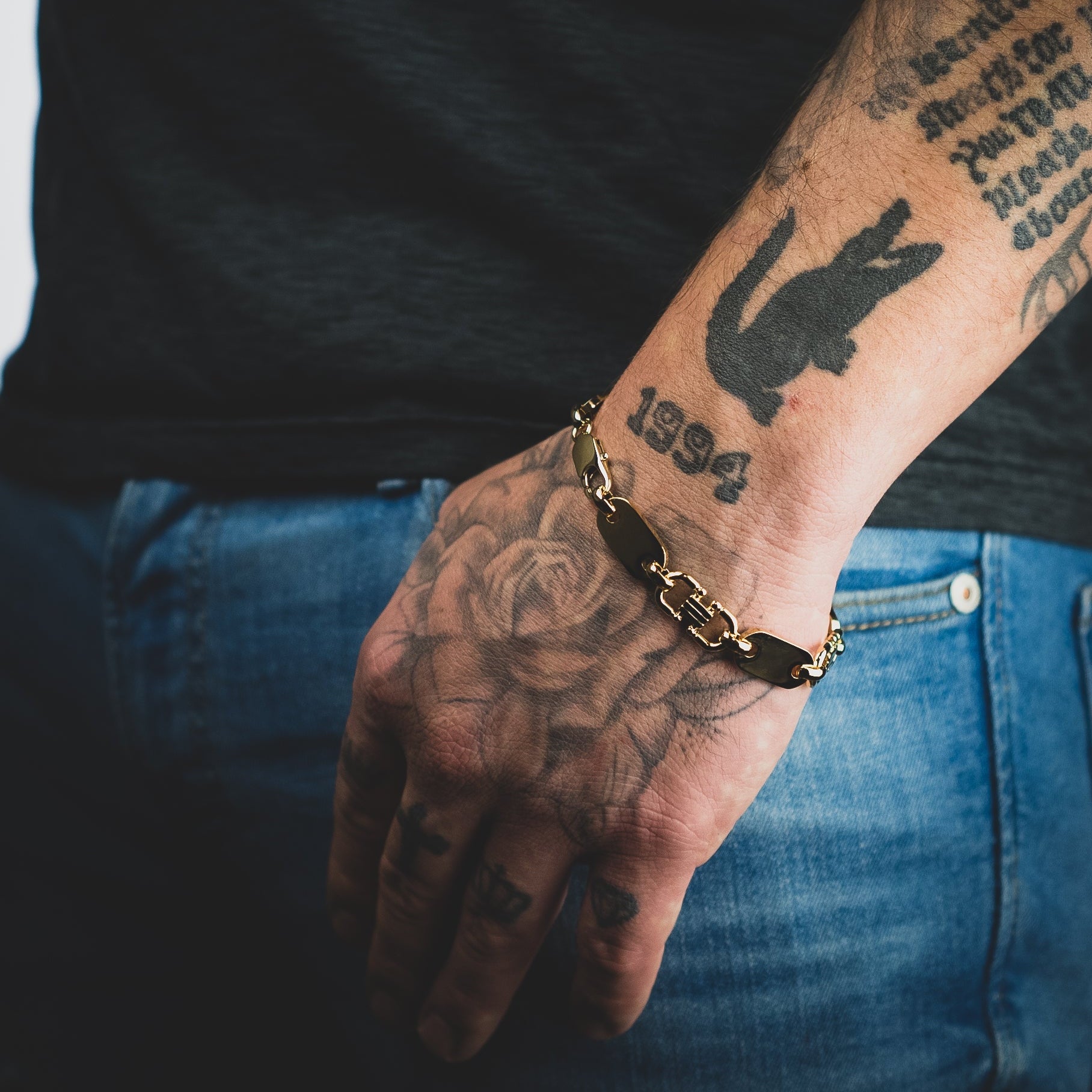 L&T Plattenkette Armband 21cm lang 10mm breit aus Edelstahl zusätzlich mit 24 Karat Goldschicht vergoldet