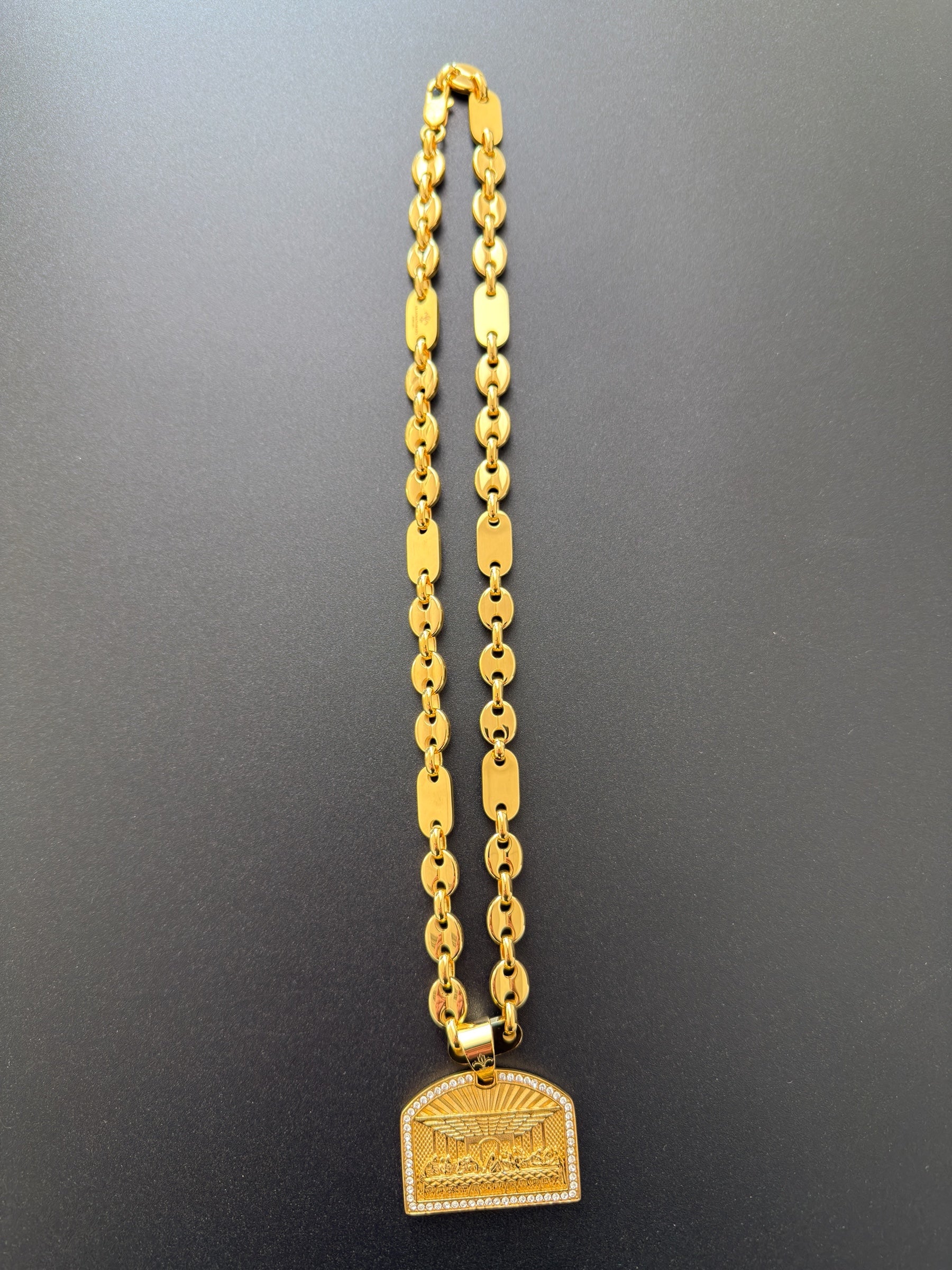 SET - L&T Platten Bohnen Kette 10mm breit aus Edelstahl + Last Supper Anhänger aus Edelstahl zusätzlich 24 Karat Goldschicht vergoldet