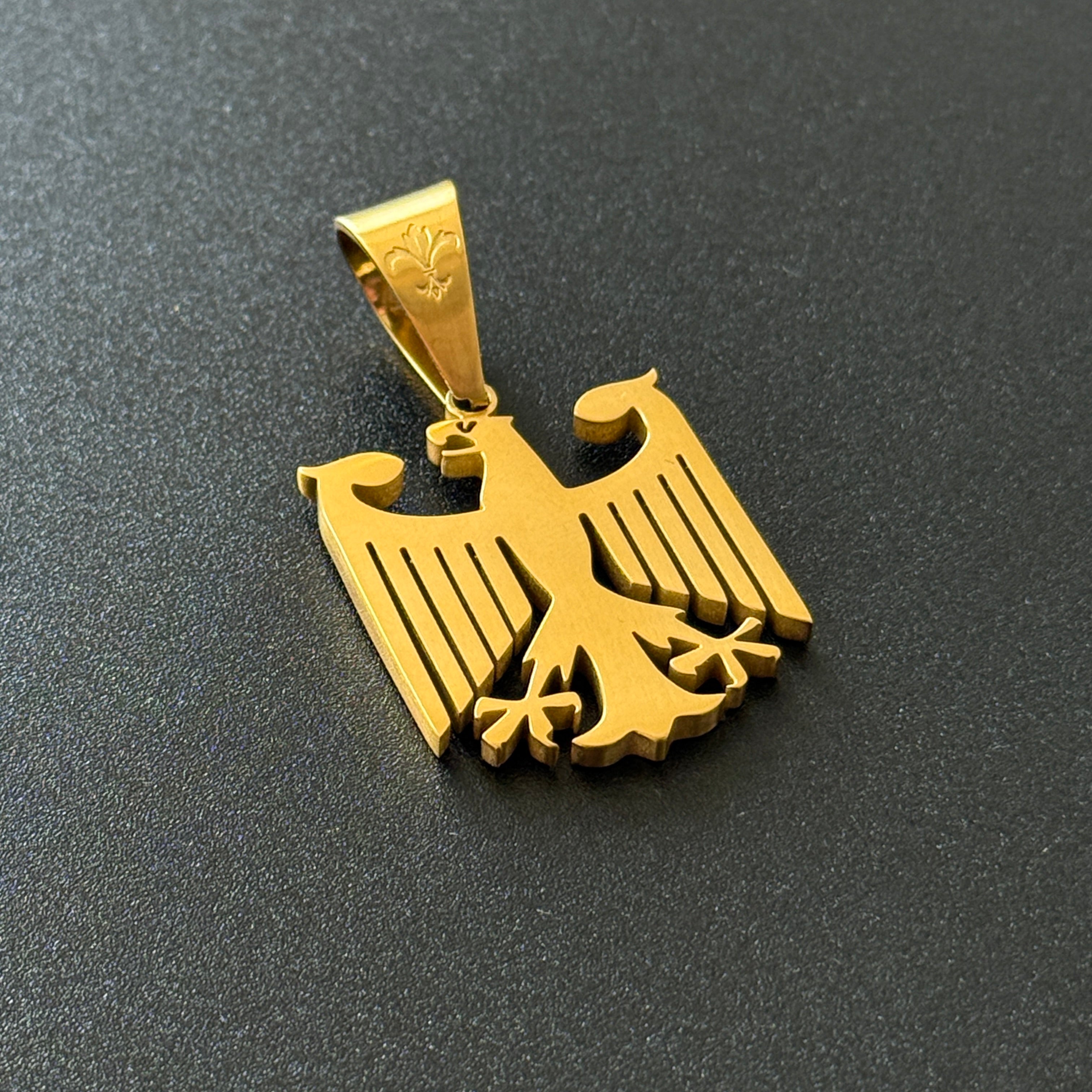SET - L&T Königskette 5mm breit + Deutschland Adler Anhänger Matt aus Edelstahl zusätzlich 18 Karat Goldschicht vergoldet